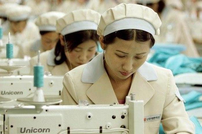 South Korea suspends operations at joint factory park with North