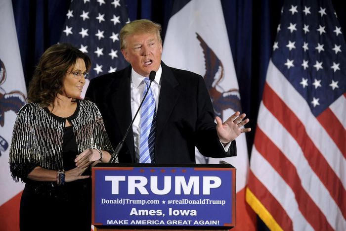Former U.S. VP candidate Palin endorses Trump with a 'hallelujah'