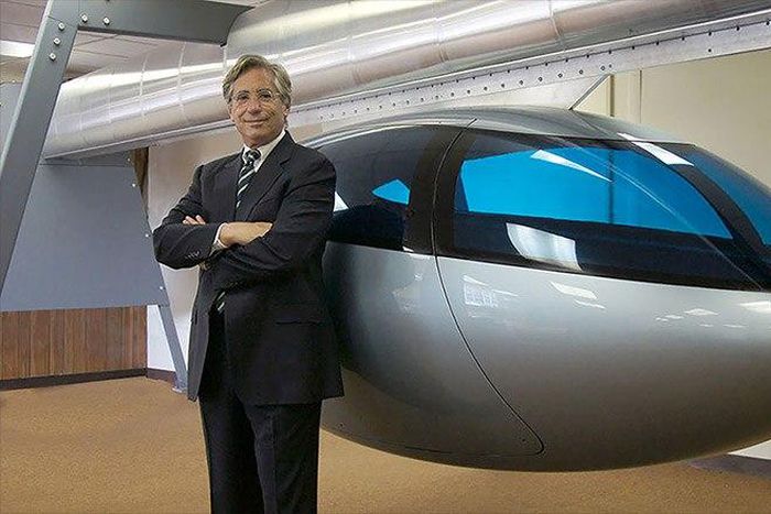 ___4306005___https:______static.pulse.com.gh___webservice___escenic___binary___4306005___2015___10___29___13___150929151631-skytran-car-780x439