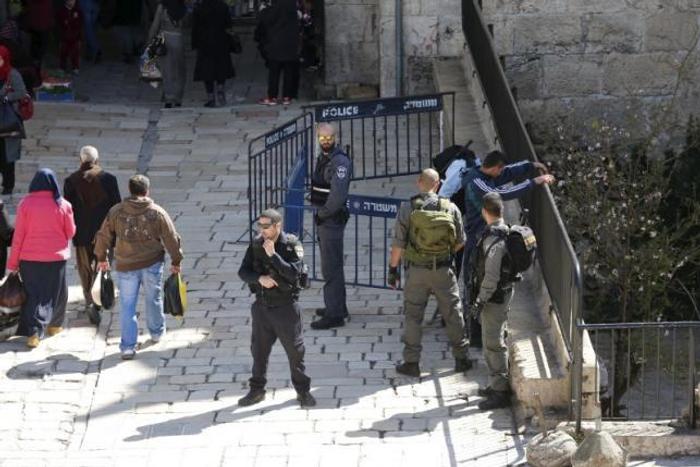 Israeli killed by army gunfire meant to foil Palestinian knifing