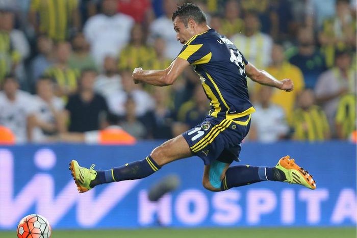 ___4701671___https:______static.pulse.com.gh___webservice___escenic___binary___4701671___2016___2___18___17___van-persie-cropped_r5dhxpd91b4515hao8pwhys4e_2