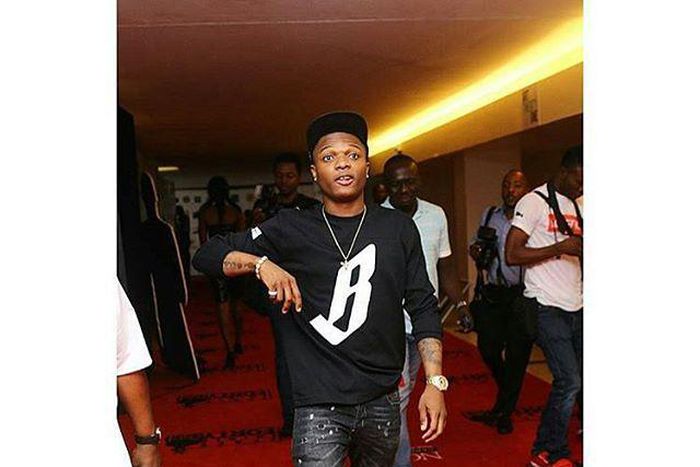 Wizkid on the red carpet of 2face's Fortyfied concert.