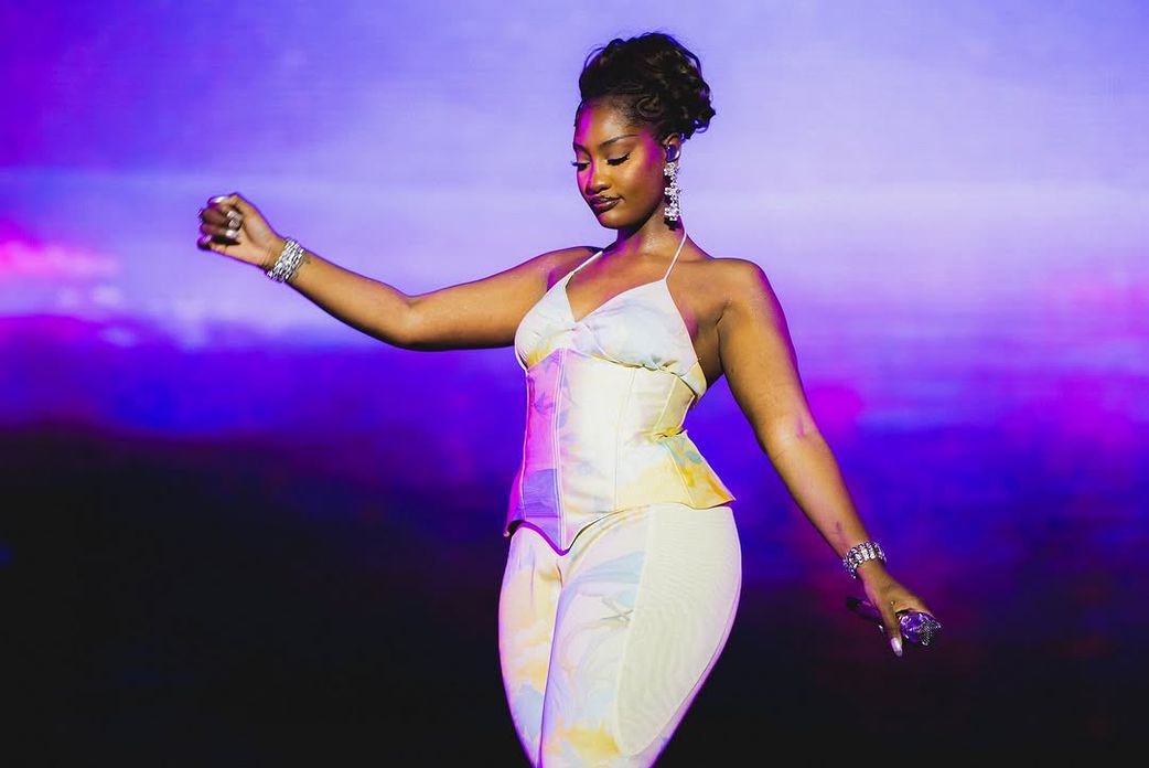 Grammy-winner Tems receives Billboard Diamond Award