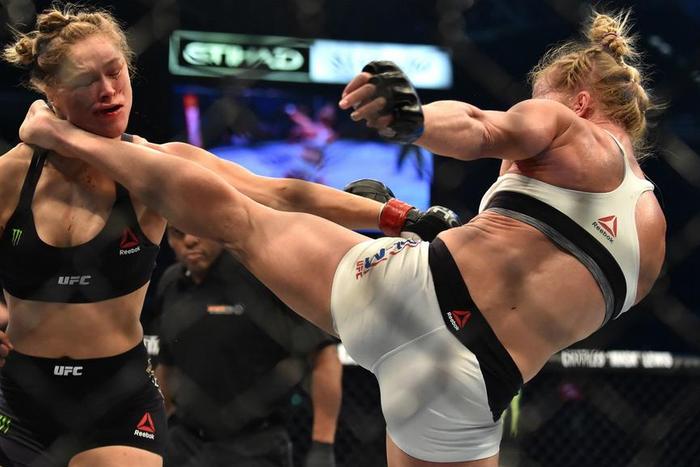 UFC: Ronda Rousey: Six months until I can eat an apple