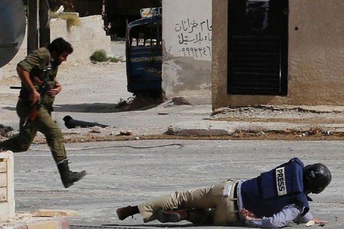 Syria, France most dangerous countries for journalists in 2015