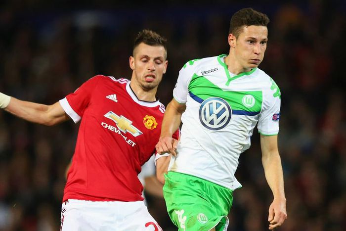 ___4219224___https:______static.pulse.com.gh___webservice___escenic___binary___4219224___2015___12___7___3___schneiderlin-cropped_1leszu359oxv312y6wu2ts7skl