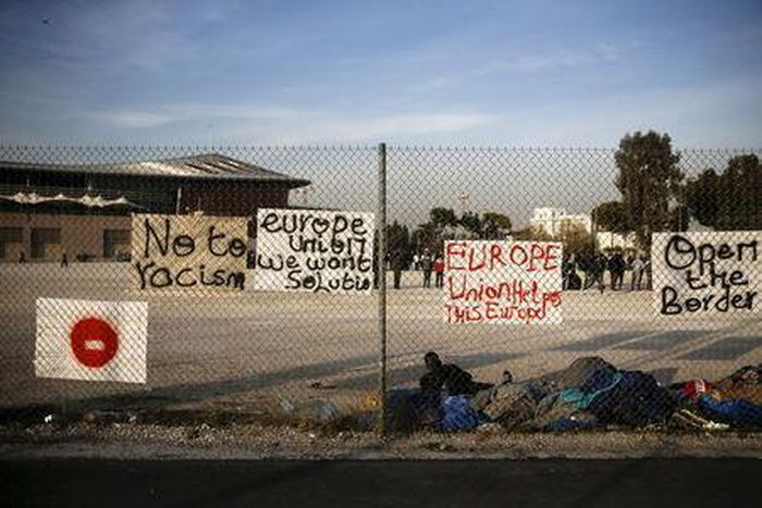 Number of refugees entering Europe in 2015 nears 1 million - IOM