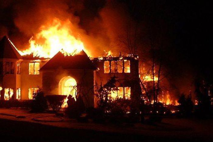 8 shops destroyed in early morning fire in Kano/Illustration [theworldnews]