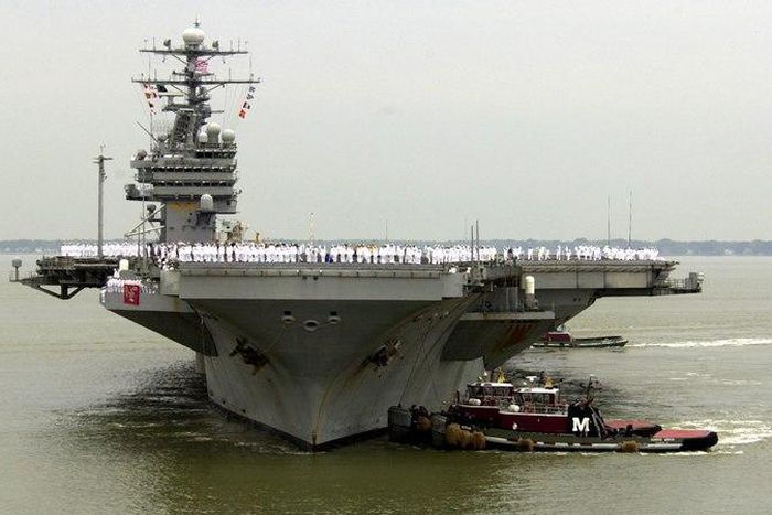 This picture is used for illustration purpose. It is not the Szafir cargo vessel.