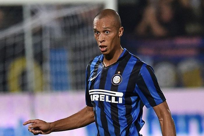 ___4445236___https:______static.pulse.com.gh___webservice___escenic___binary___4445236___2015___12___9___20___miranda-cropped_145afbnes4x4l1y07tsujaxfjh_1