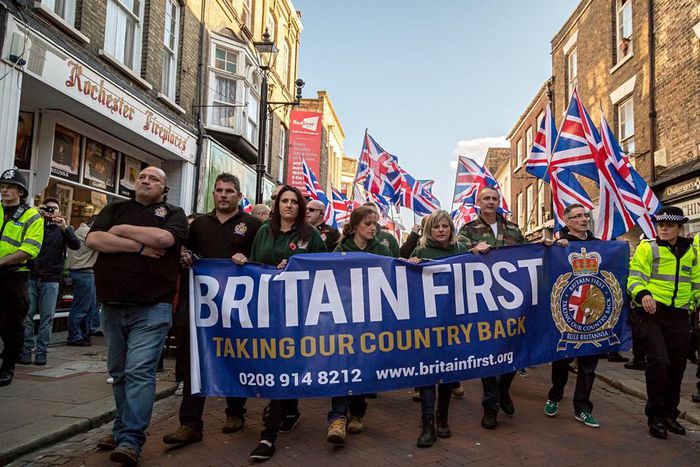 EU migrants feel like scapegoats as Britain seeks benefit curbs