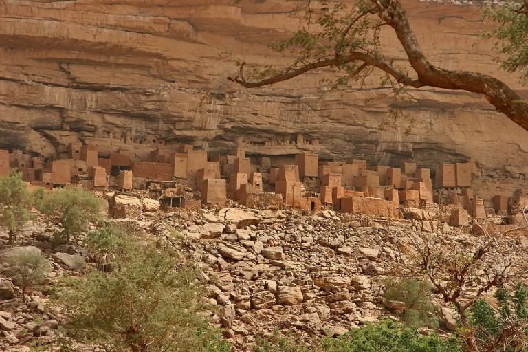 bandiagara escarpment mali ferdinand reus wiki commons