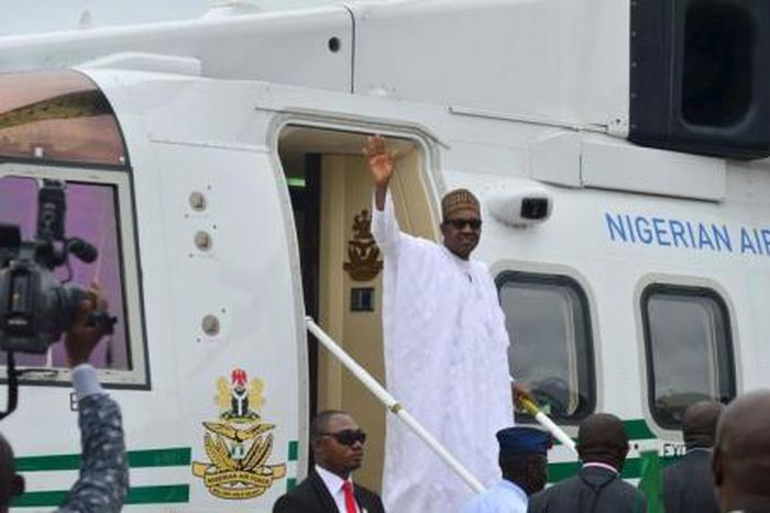 President Muhammadu Buhari arrives at the Margaret Ekpo international airport in Calabar to commission the construction of a new superhihgway in Cross river state, Nigeria, October 20, 2015.