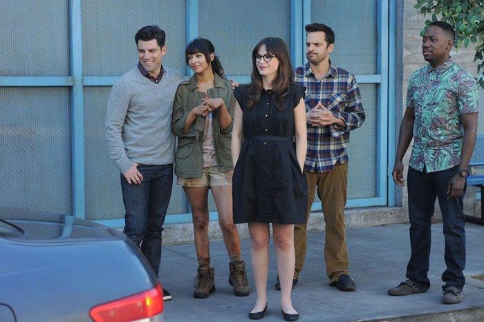 ___4489143___https:______static.pulse.com.gh___webservice___escenic___binary___4489143___2015___12___22___19___new_girl_s04e22_still_2