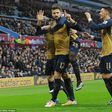 Olivier Giroud and his teammates celebrate his opener