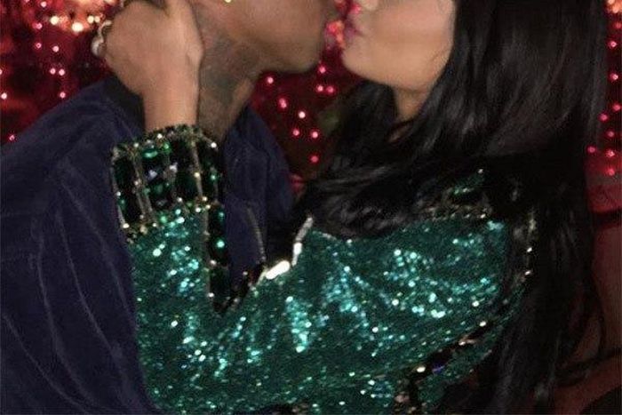 Kylie Jenner, Tyga kiss on Christmas Eve