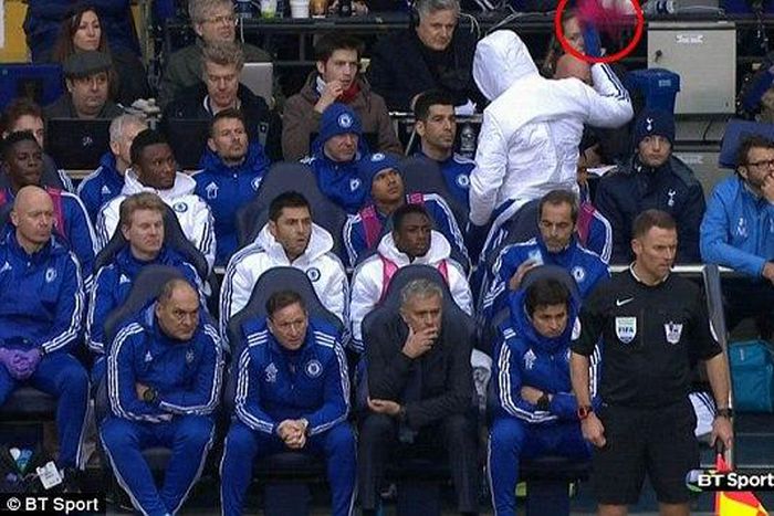 Diego Costa throws bib at Jose Mourinho