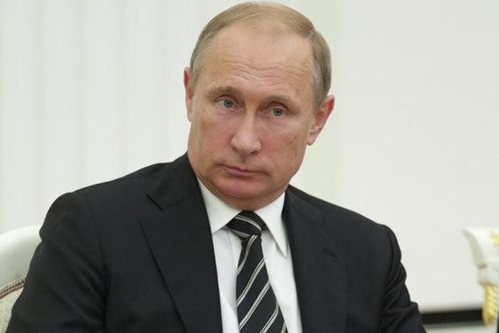 Russia's Putin vows Nemtsov's killing will be solved, guilty punished