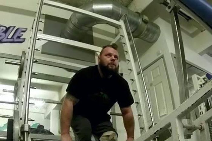 Lee was determined to train hard and become the World’s Strongest Disabled Man 
