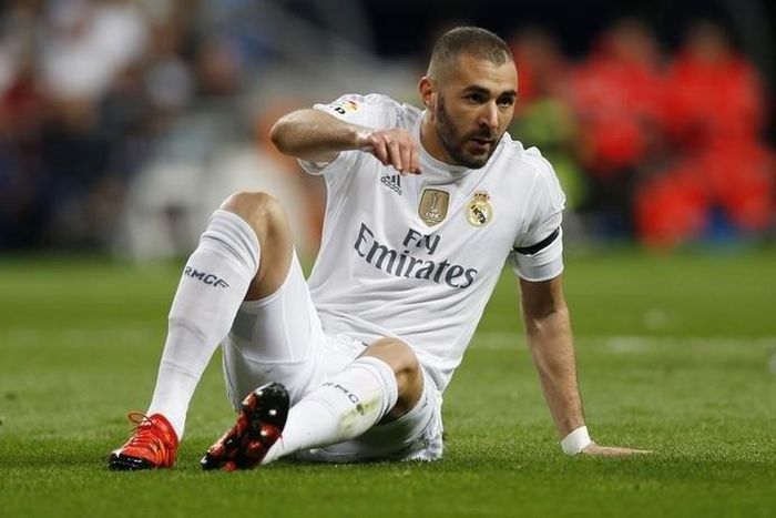 Benzema should not play for France, says Prime minister