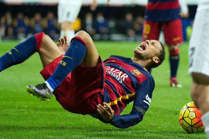 ___4409579___https:______static.pulse.com.gh___webservice___escenic___binary___4409579___2015___12___1___19___neymar-cropped_1gt03m556urwr10ynkvfflnbwn_1