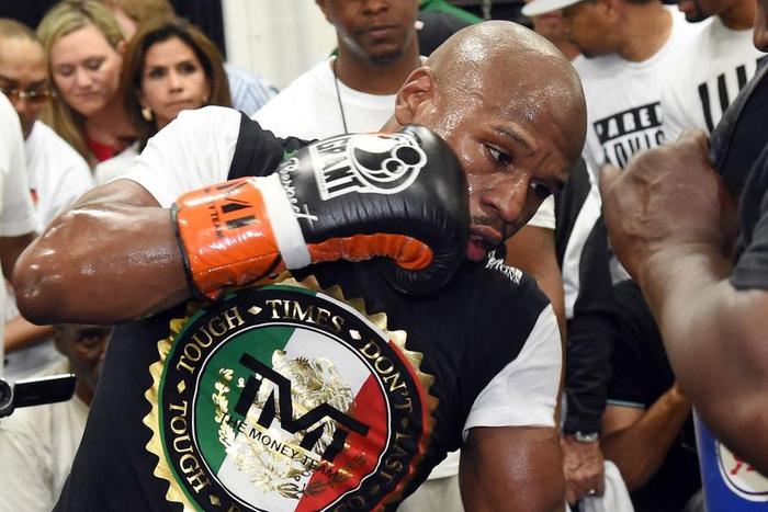 ___3655800___https:______static.pulse.com.gh___webservice___escenic___binary___3655800___2015___4___24___2___floydmayweather-cropped_86jsw4h2hbms1tnotupar37oc