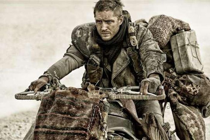 ___4209707___https:______static.pulse.com.gh___webservice___escenic___binary___4209707___2015___9___28___17___Mad-Max-Road-Fury-5-Tom-Hardy