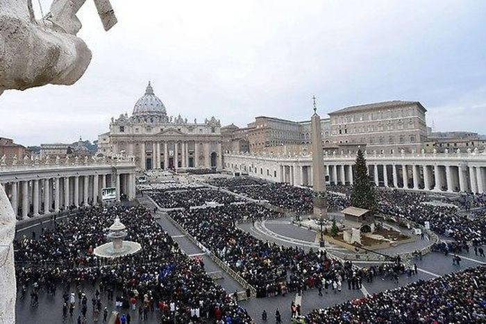 Catholics should not try to convert Jews, Vatican says