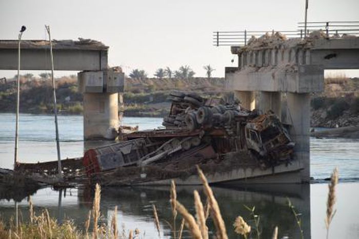 A collapsed bridge is seen in Ramadi city, December 26, 2015. Picture taken December 26, 2015.