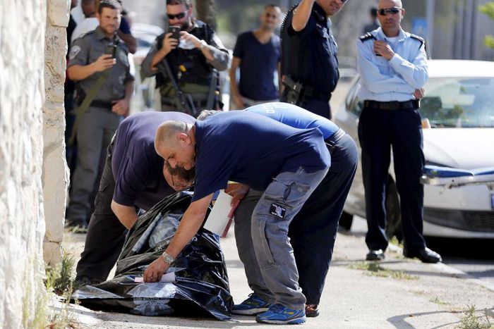 Palestinian assailant shot dead in WBank stabbing attempt-Israeli police