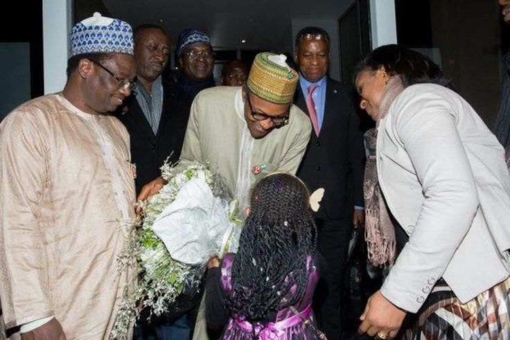 President Muhammadu Buhari arrives in Paris on November 30, 2015