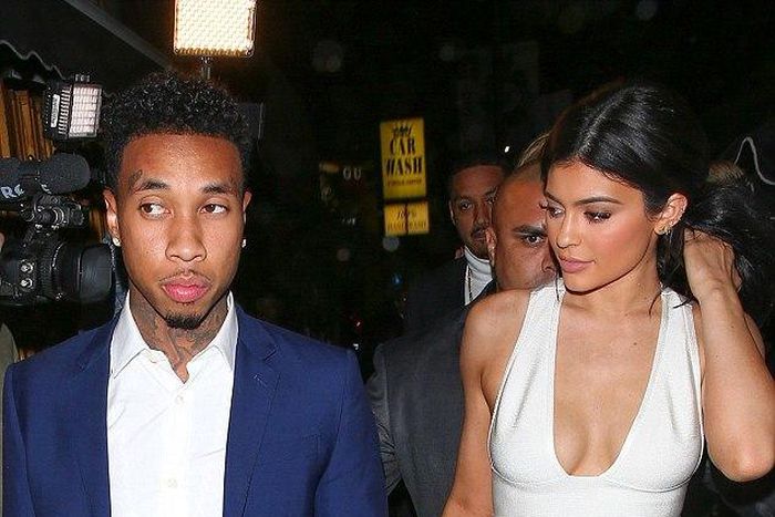Kylie Jenner, Tyga arrive together at post-AMA party in L.A amid reports of a split