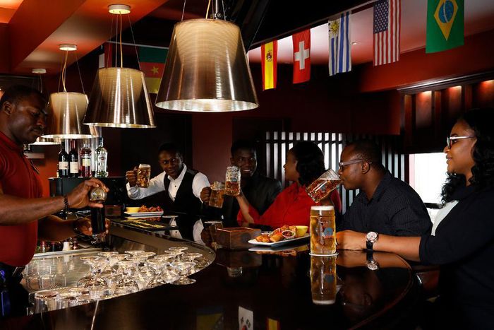 Bars that offer happy hour deals in Lagos [Twitter/fourpointslagos]