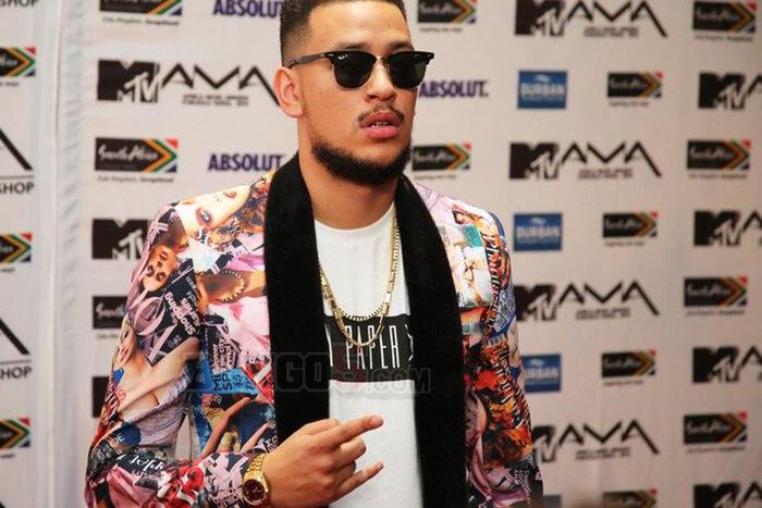 AKA will also be performing at the 2015 MAMA.