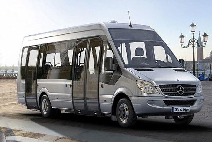 Mercedes Benz Mini Bus