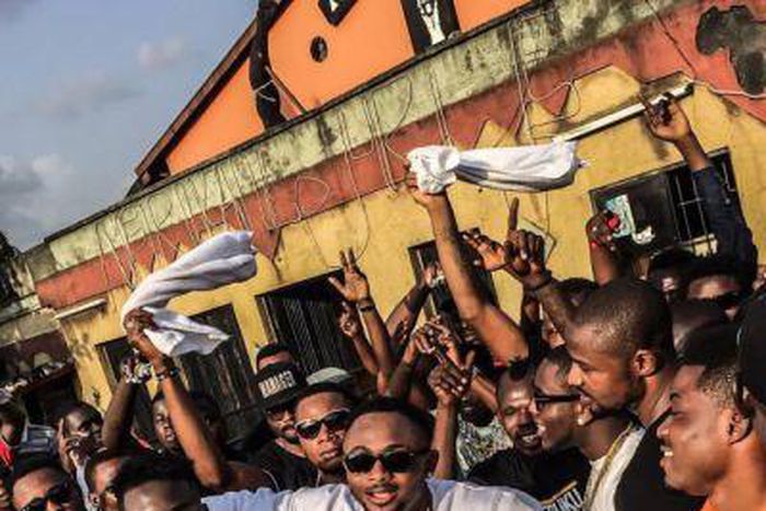 Photos from Sean Tizzle's ‘Eruku sa’ ye po’ video shoot.