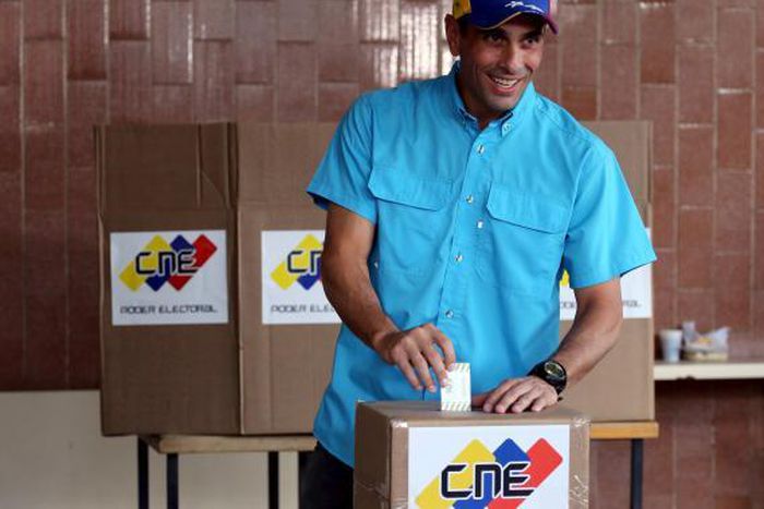 Venezuela opposition thrashes "Chavismo" to win legislature