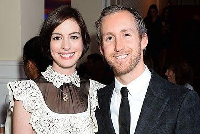 Anne Hathaway with her husband Adam Shulman
