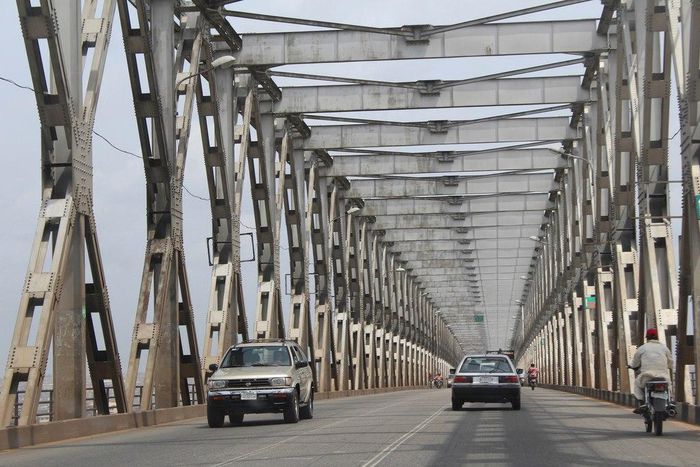 traffic-free River Niger bridge