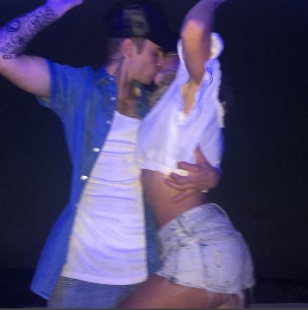 Justin Bieber kissing Hailey Baldwin