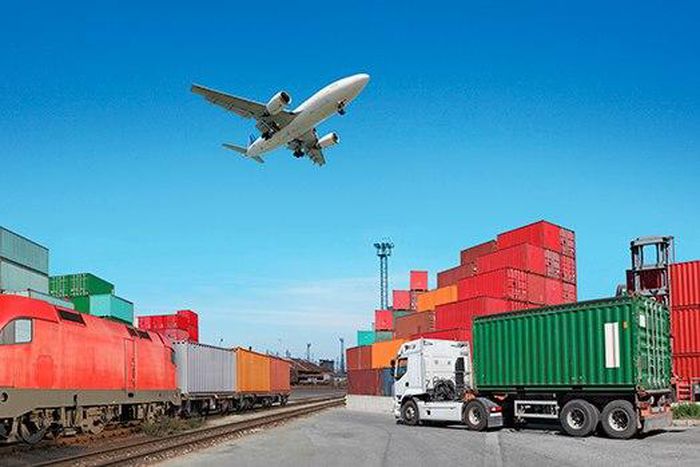 Freight operators have decried the high tariff imposed on importers by the Nigeria Customs Service