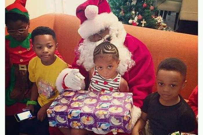 Santa Claus visits the Psquare kids, Cameron, Aliona and Andre Okoye