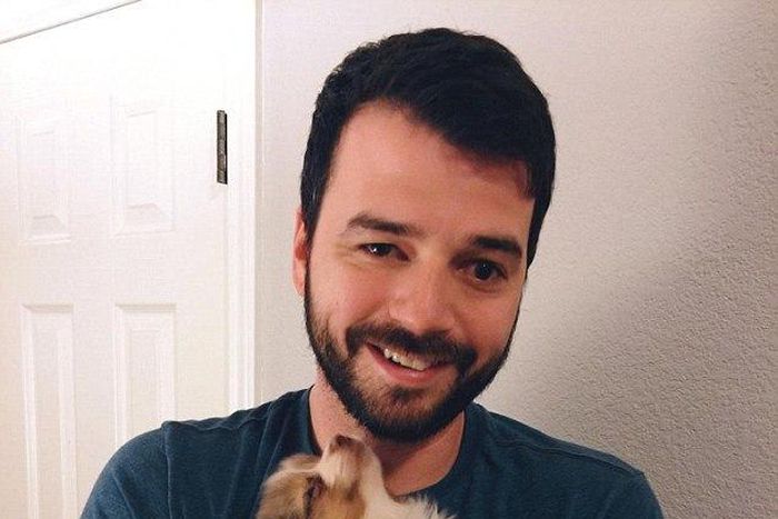 One-eyed Man goes viral after adopting abandoned one-eyed puppy