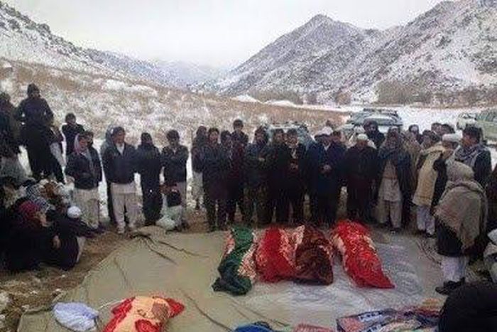 7 people including a 9-yr-old girl, beheaded by militants loyal to ISIS