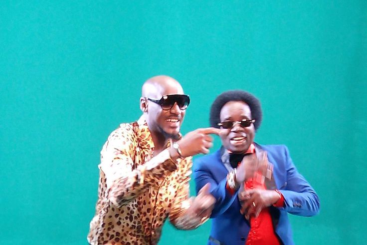2face Idibia, Sir Victor Uwaifo in 'Tupepe' video.