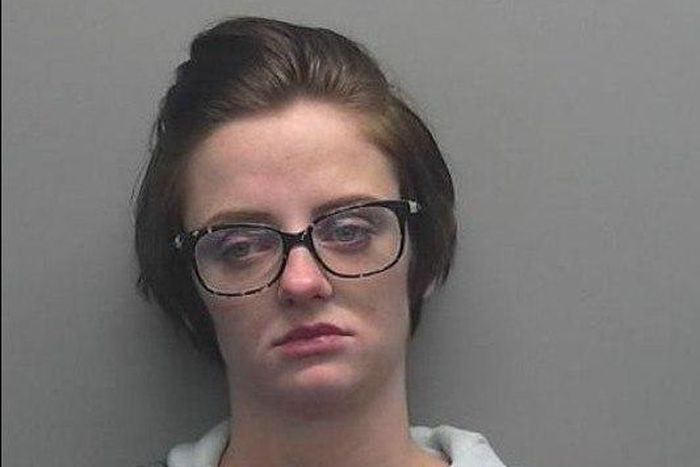 Woman arrested for selling dog food as heroin