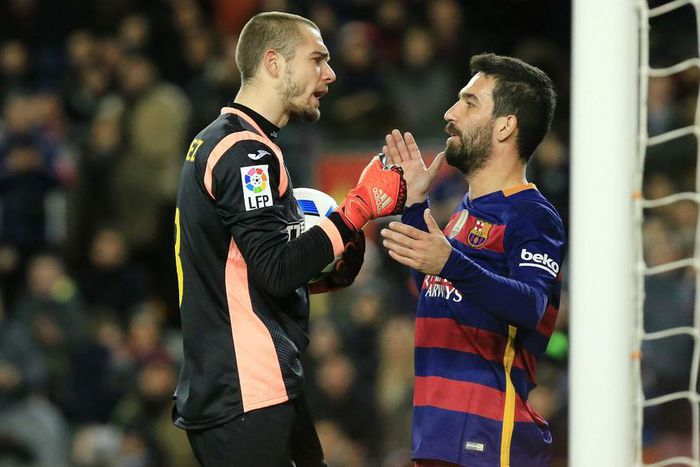 ___4534437___https:______static.pulse.com.gh___webservice___escenic___binary___4534437___2016___1___8___0___pau-lopez-cropped_114t9y1y5xgfm1vfjrngk18gep