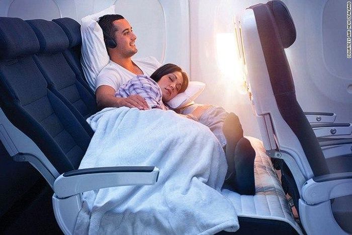 ___4418253___https:______static.pulse.com.gh___webservice___escenic___binary___4418253___2015___12___2___14___151007153749-air-nz-economy-exlarge-169_1