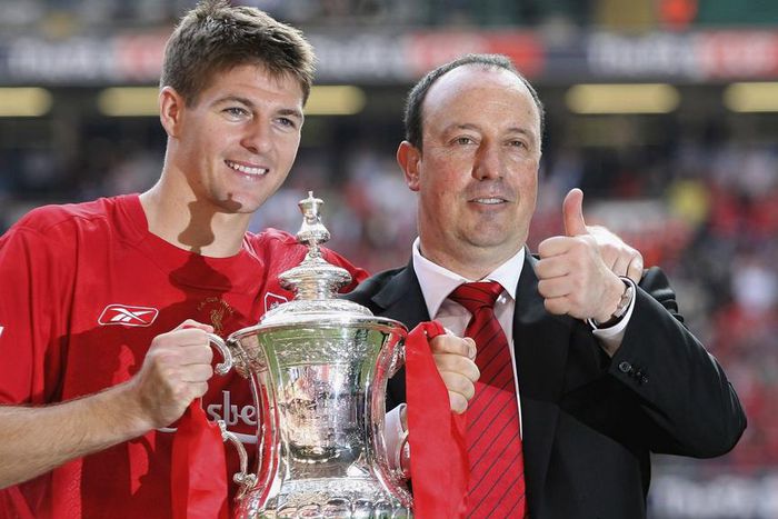 ___4526148___https:______static.pulse.com.gh___webservice___escenic___binary___4526148___2016___1___6___9___stevengerrardrafaelbenitez-cropped_1aejvpk7rrrs8101261vkv2anm