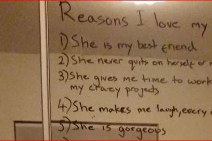 This adorable husband wrote a beautiful message for his wife on the mirror